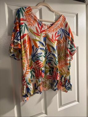 Women's V-Neck Short Sleeve Tropical Print Top - White Multicolor